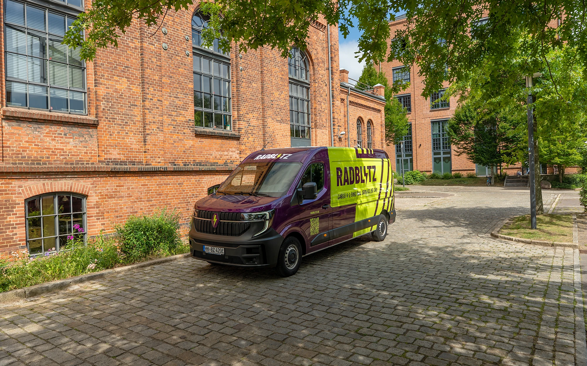 Mobiler Radblitz Service-Transporter für E-Bike und Lastenrad Reparaturen in Hamburg-Bahrenfeld